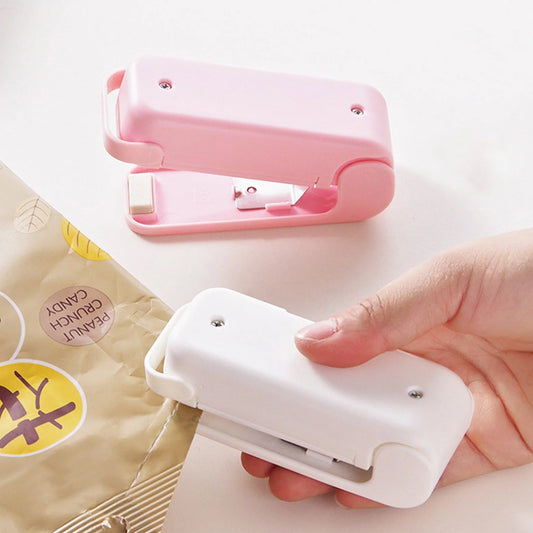 7675 Mini Sealing Machine Plastic Bag Sealer Portable Mini Super Seal Packing Plastic Bag Tool Sealing Machine Hand Held Heat (1pc) - Fynkkart