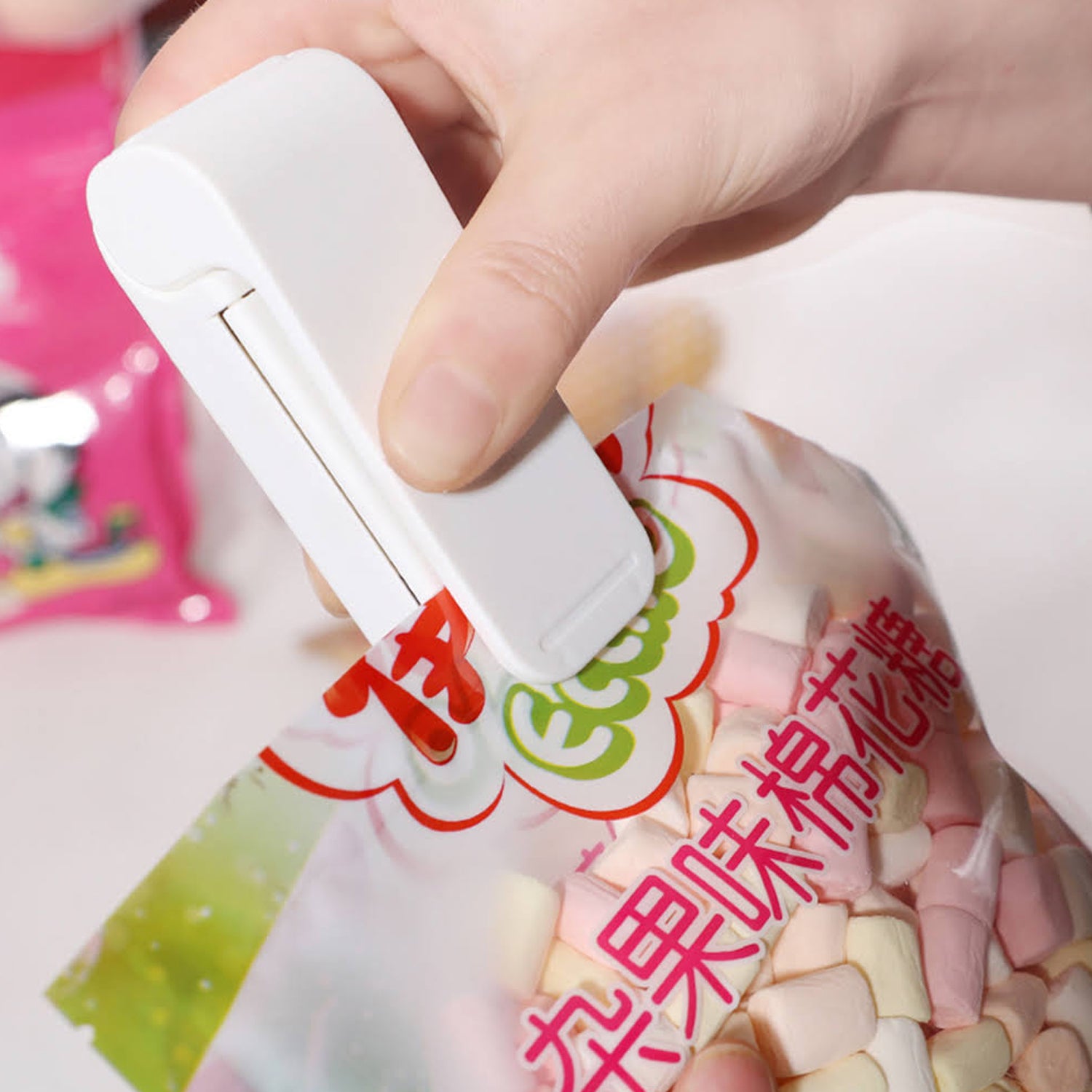 7675 Mini Sealing Machine Plastic Bag Sealer Portable Mini Super Seal Packing Plastic Bag Tool Sealing Machine Hand Held Heat (1pc) - Fynkkart